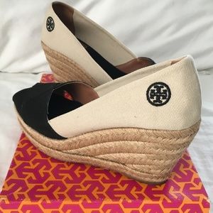Tory Burch Filipa Wedges - Black & Tan